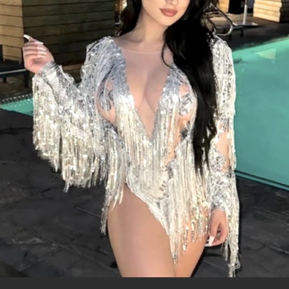 Gorgeous 💫 🤩 Sequin Tassel Bodysuit - Size Medium - Picture 1 of 7